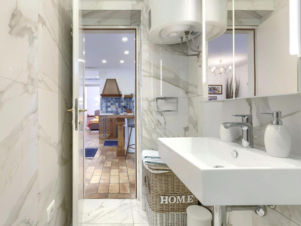 Holiday Home Punta By Interhome Umag Exteriör bild